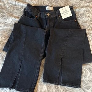 Abercrombie 90’s relaxed jean high rise split front hem